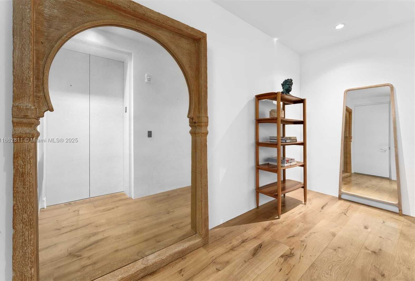 Small Image of 8701 COLLINS AVE #606, Miami Beach Number 17