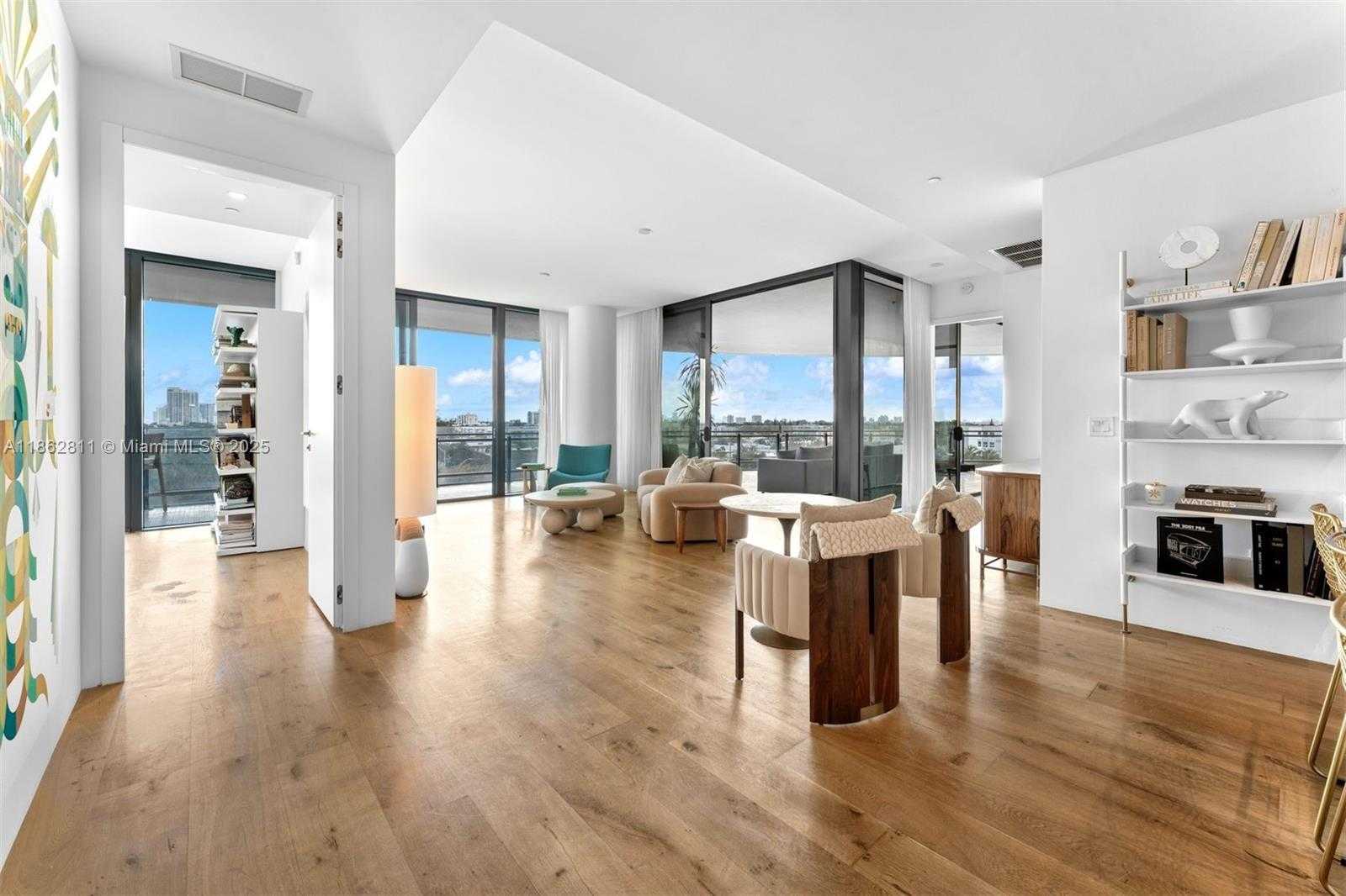 Small Image of 8701 COLLINS AVE #606, Miami Beach Number 5