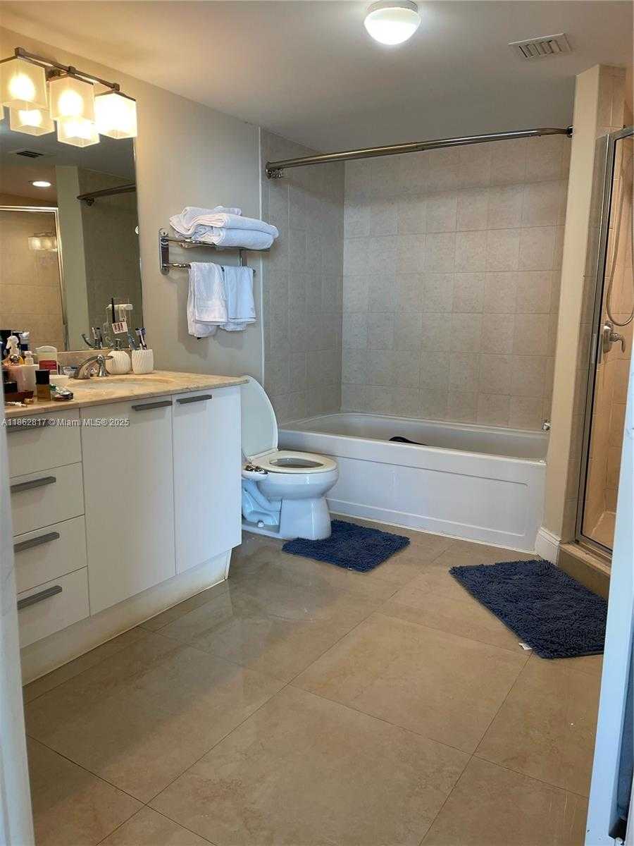 Small Image of Sunny Isles Beach Number 10
