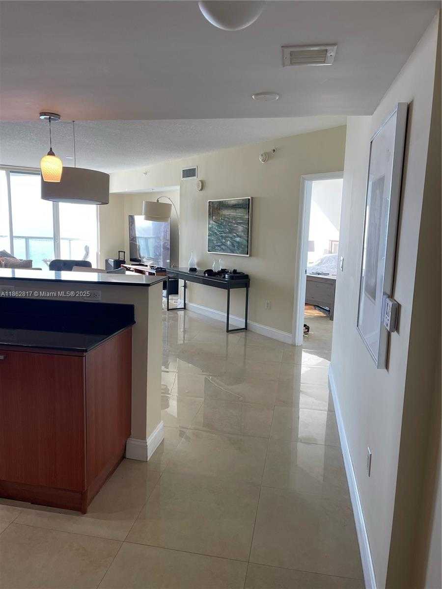 Small Image of Sunny Isles Beach Number 5