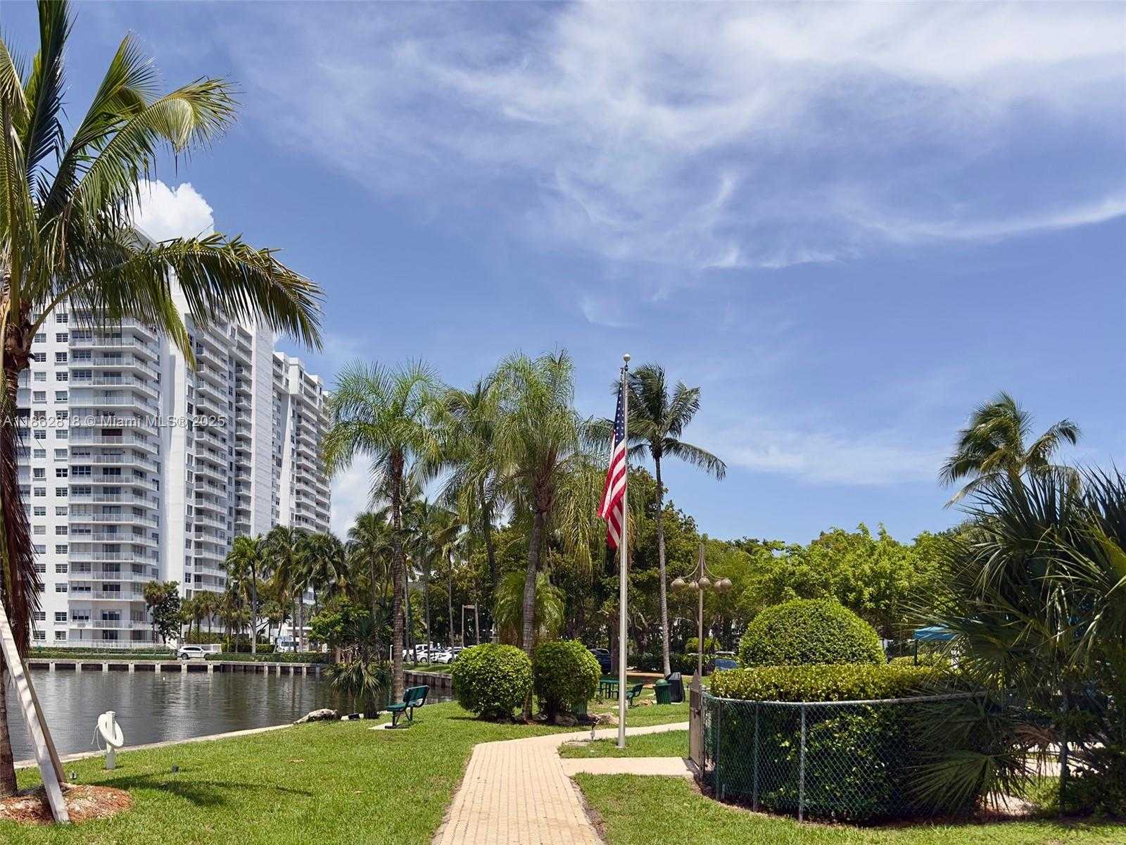 Small Image of 18151 NORTH EAST 31ST CT #904, Aventura Number 31