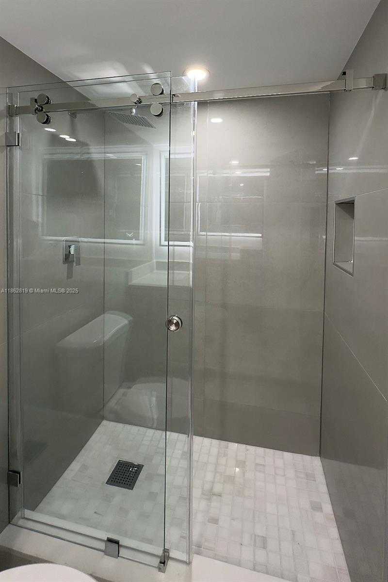 Small Image of 18181 NORTH EAST 31ST CT #505, Aventura Number 11