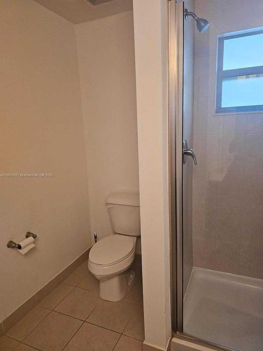 Small Image of 362 NORTH EAST 194TH #362, Aventura Number 16
