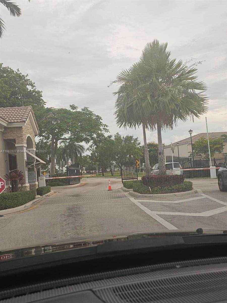 Small Image of 362 NORTH EAST 194TH #362, Aventura Number 17