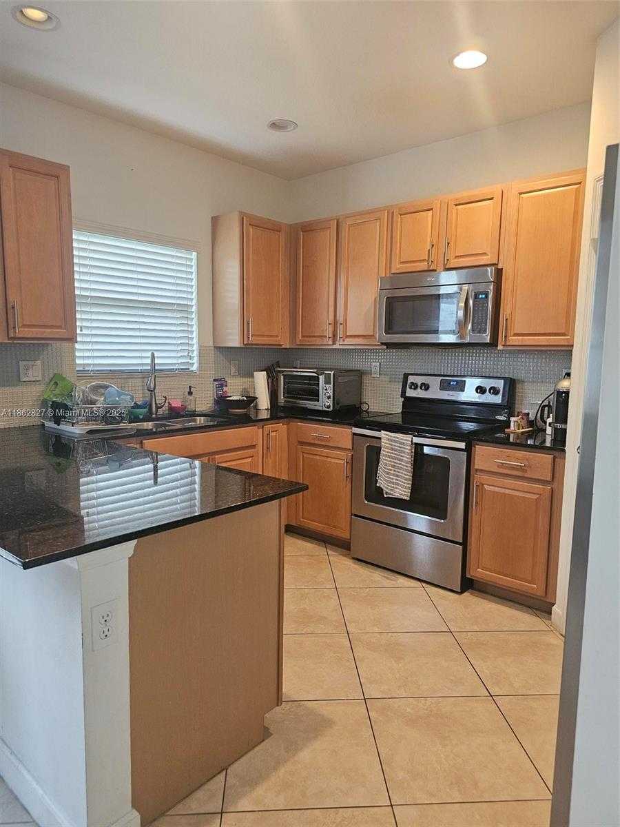 Small Image of 362 NORTH EAST 194TH #362, Aventura Number 3