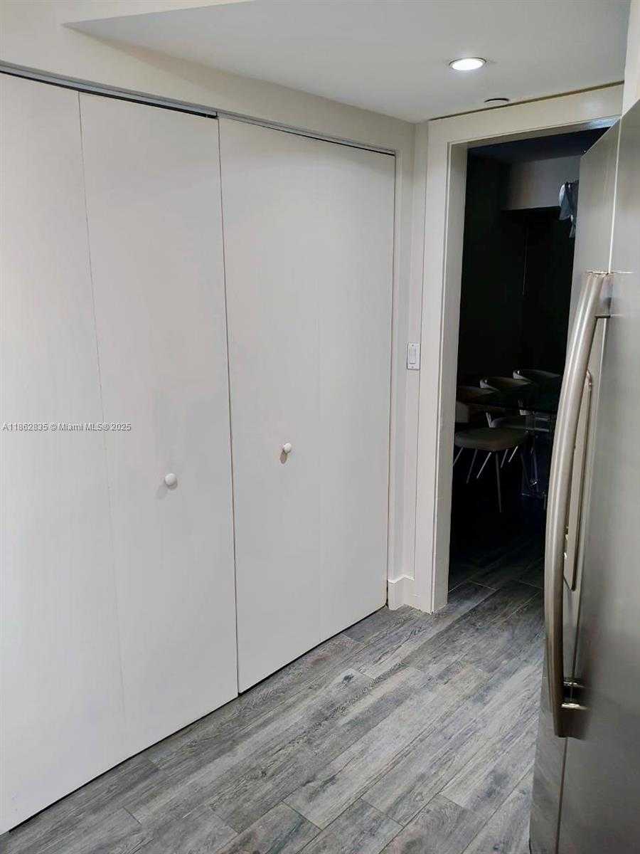 Small Image of 20281 EAST COUNTRY CLUB DR #2405, Aventura Number 15