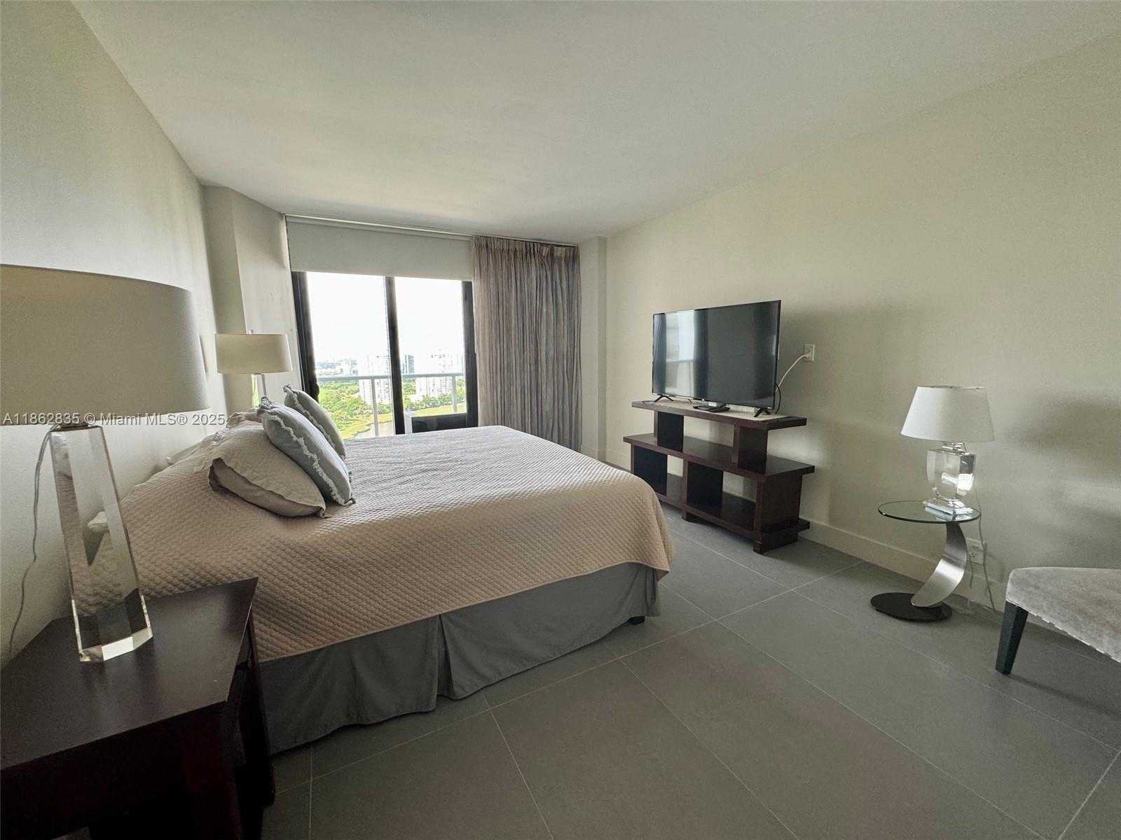 Small Image of 20281 EAST COUNTRY CLUB DR #2405, Aventura Number 19