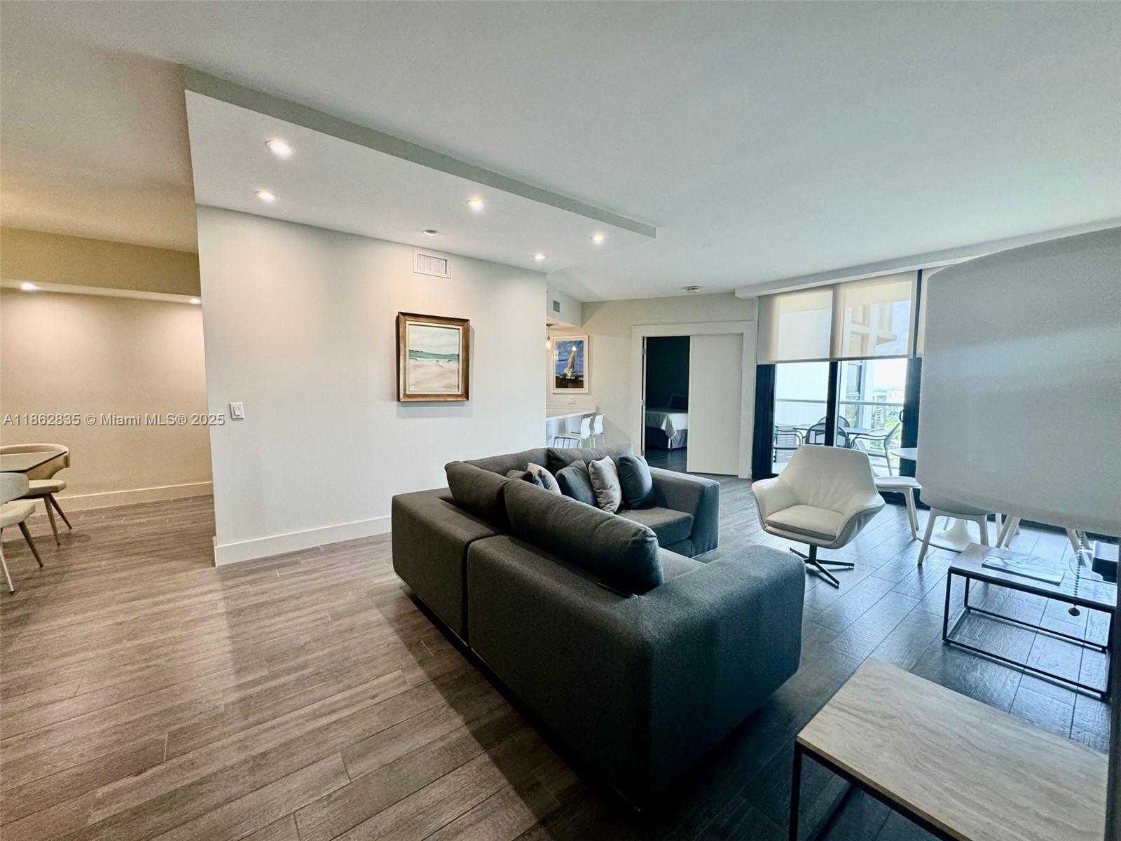 Small Image of 20281 EAST COUNTRY CLUB DR #2405, Aventura Number 32