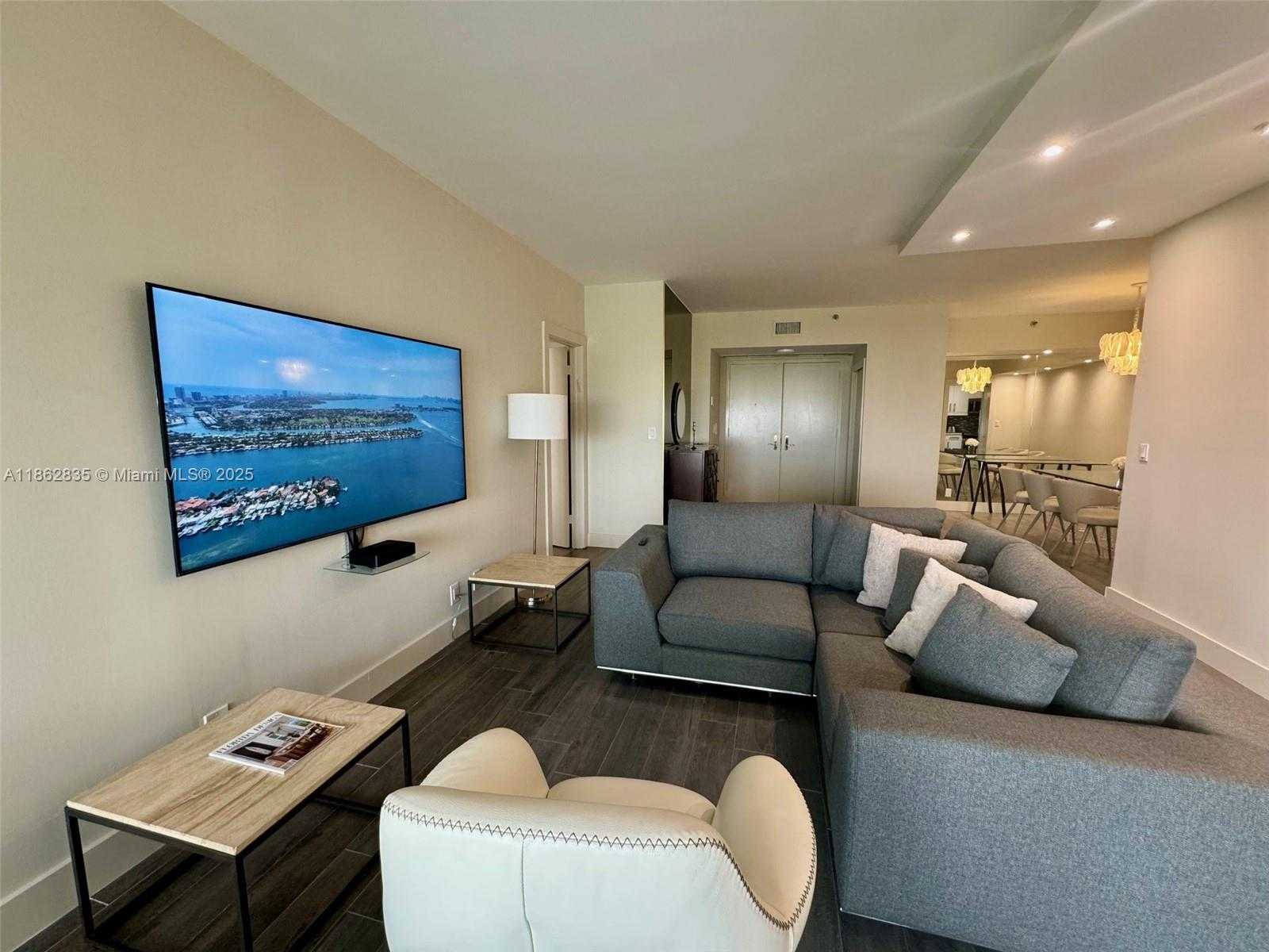 Small Image of 20281 EAST COUNTRY CLUB DR #2405, Aventura Number 4