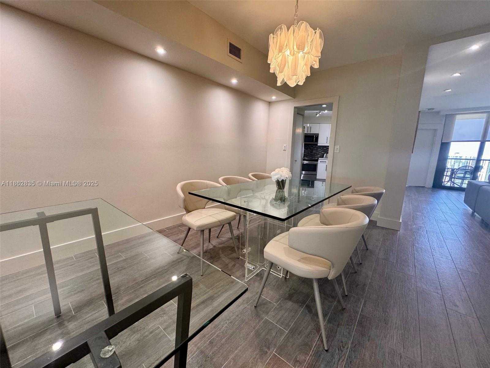 Small Image of 20281 EAST COUNTRY CLUB DR #2405, Aventura Number 6