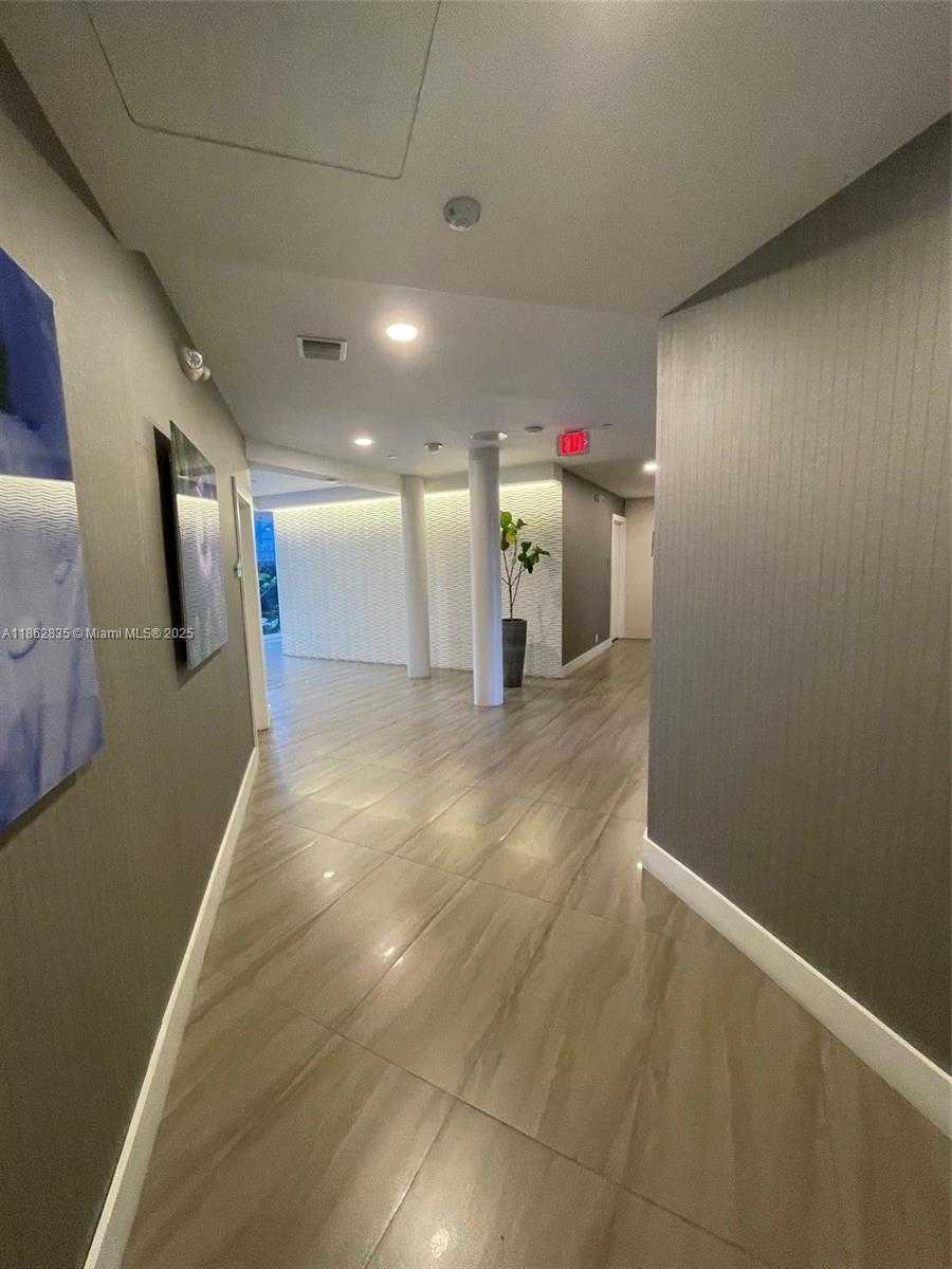 Small Image of 20281 EAST COUNTRY CLUB DR #2405, Aventura Number 62