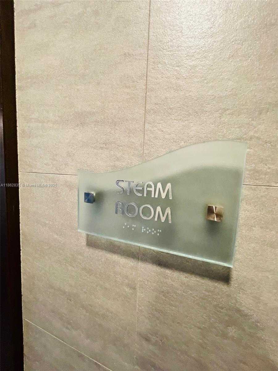 Small Image of 20281 EAST COUNTRY CLUB DR #2405, Aventura Number 67