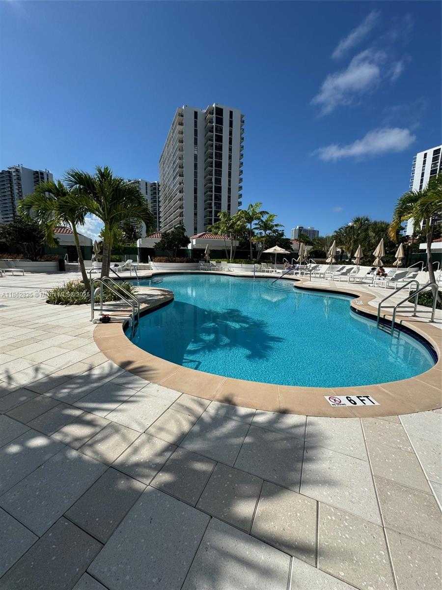 Small Image of 20281 EAST COUNTRY CLUB DR #2405, Aventura Number 77