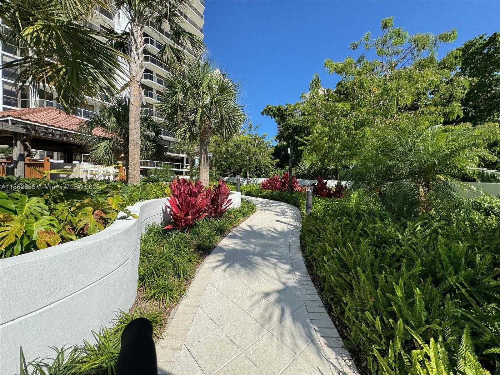 Small Image of 20281 EAST COUNTRY CLUB DR #2405, Aventura Number 78