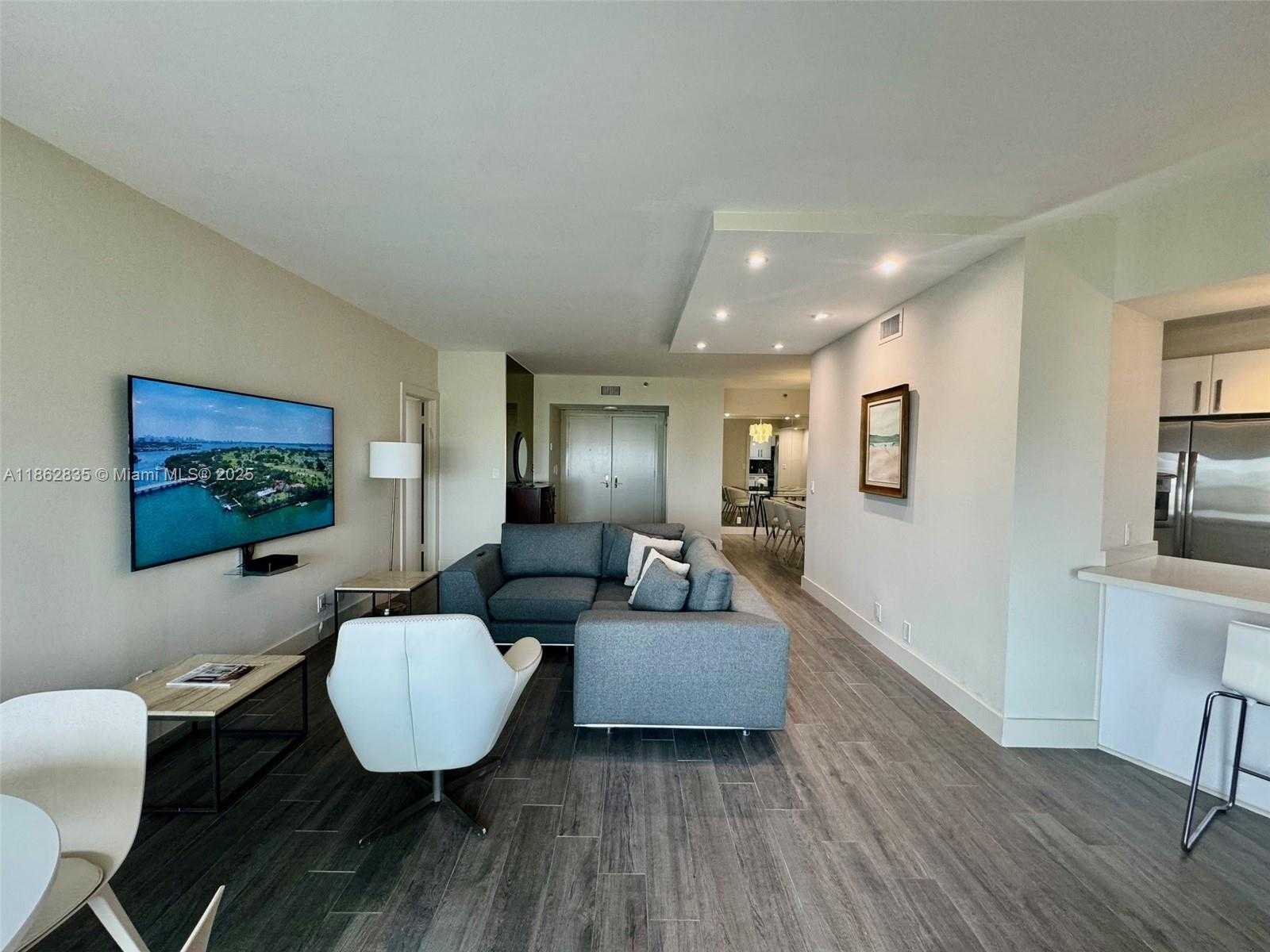 Small Image of 20281 EAST COUNTRY CLUB DR #2405, Aventura Number 8