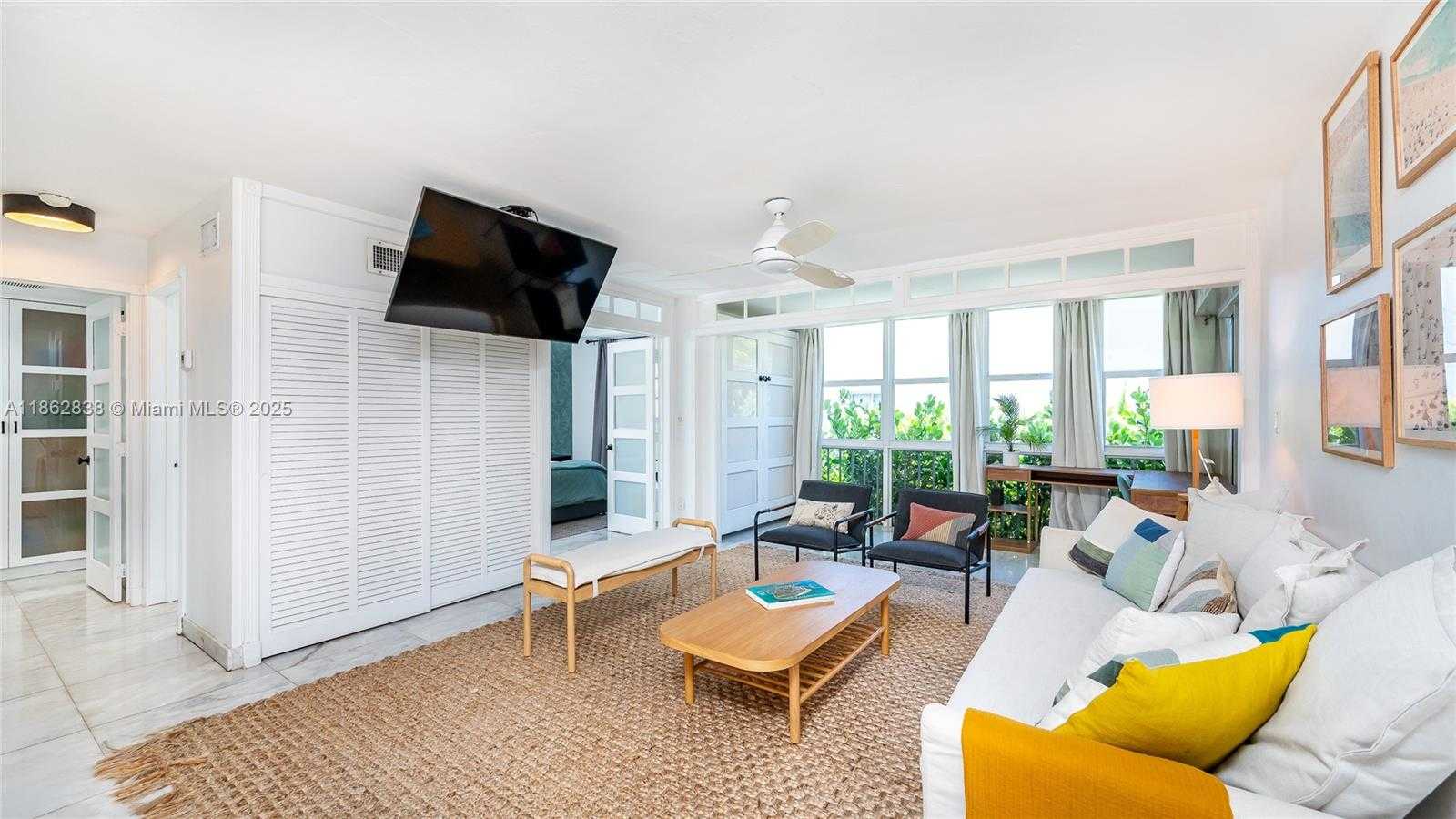 Small Image of 195 SUNRISE DR #1, Key Biscayne Number 18