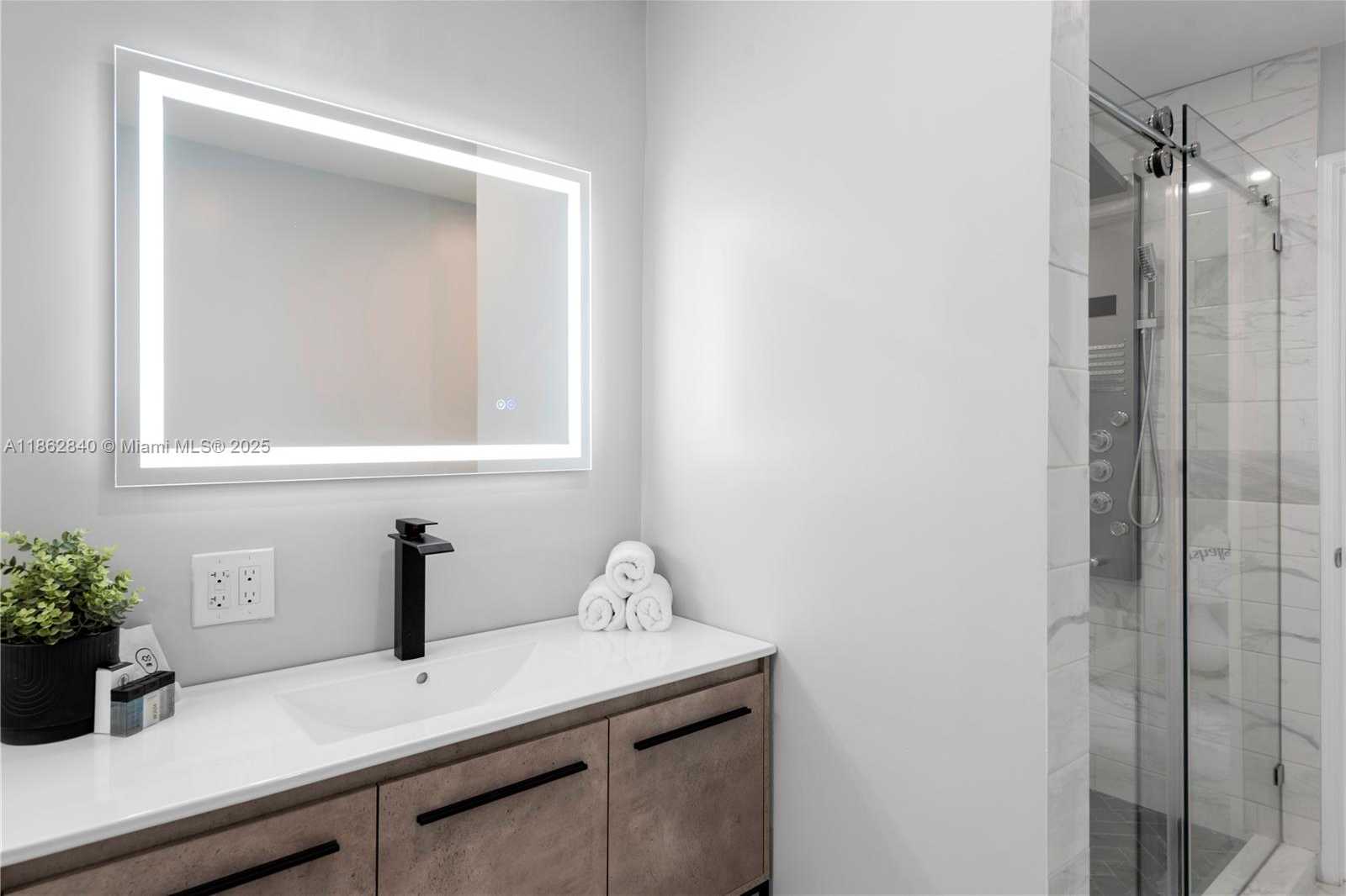 Small Image of 1617 SOUTH WEST 17TH AVE, Fort Lauderdale Number 24