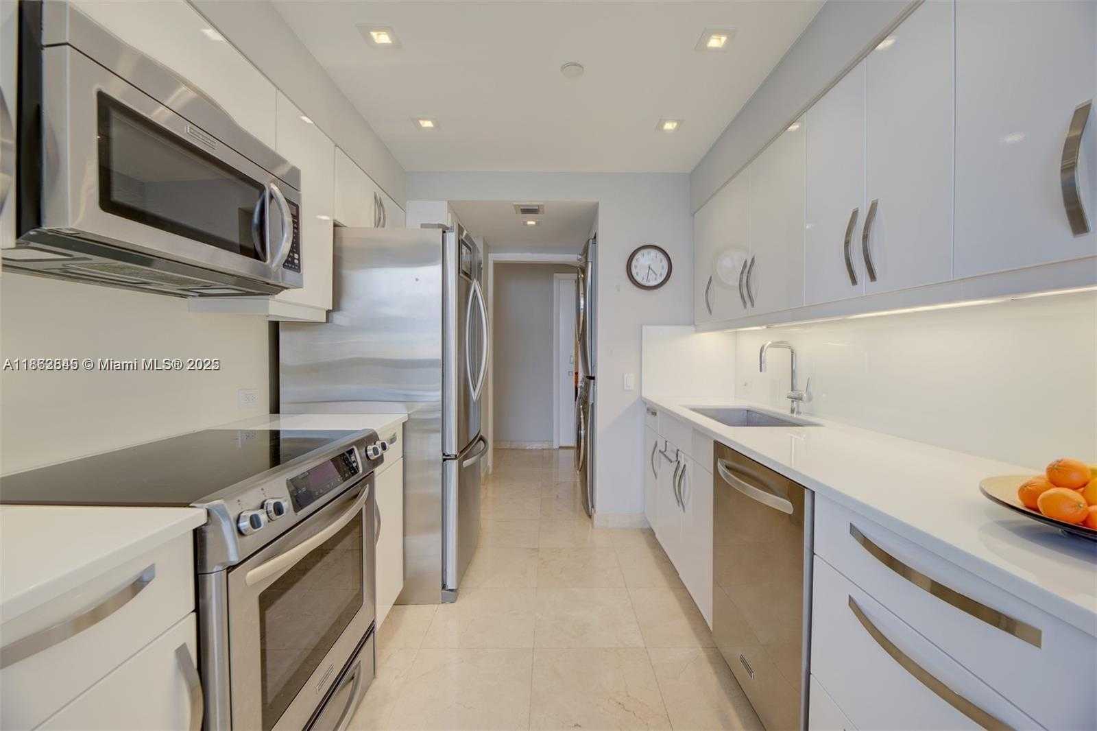 Small Image of 3000 EAST ISLAND BLVD #801, Aventura Number 12