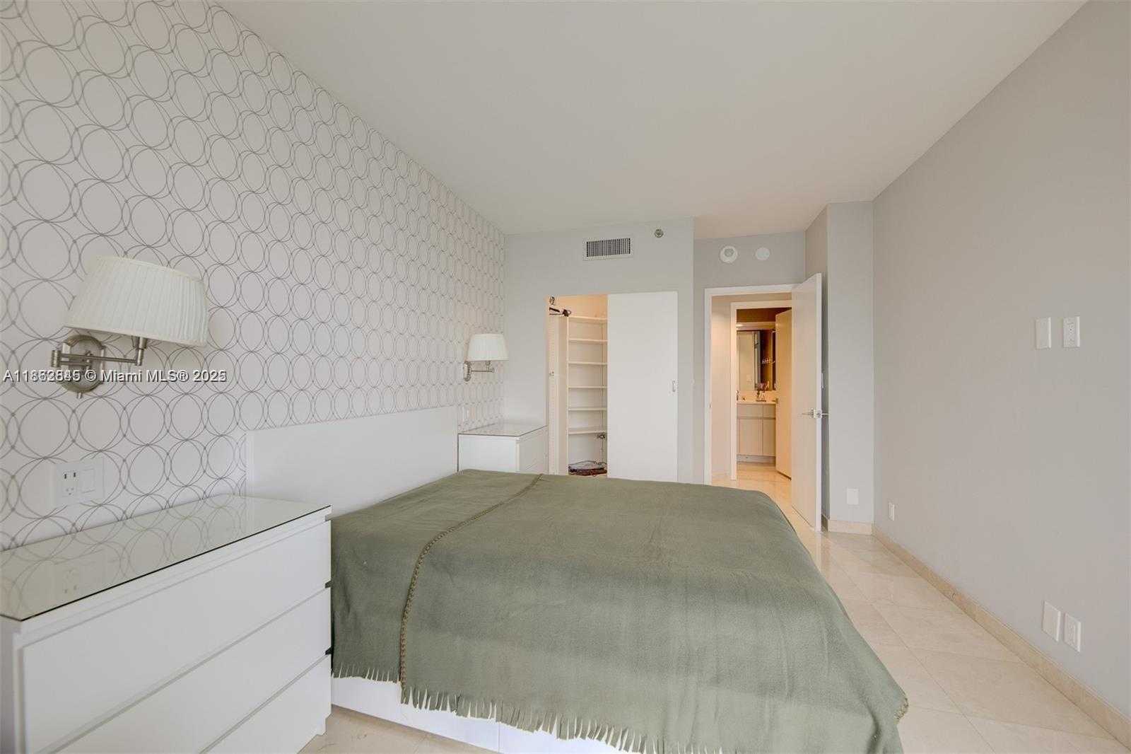 Small Image of 3000 EAST ISLAND BLVD #801, Aventura Number 22