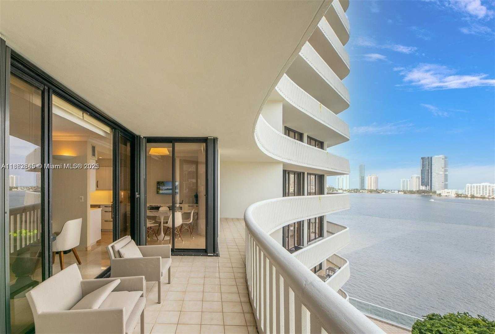 Small Image of 3000 EAST ISLAND BLVD #801, Aventura Number 27