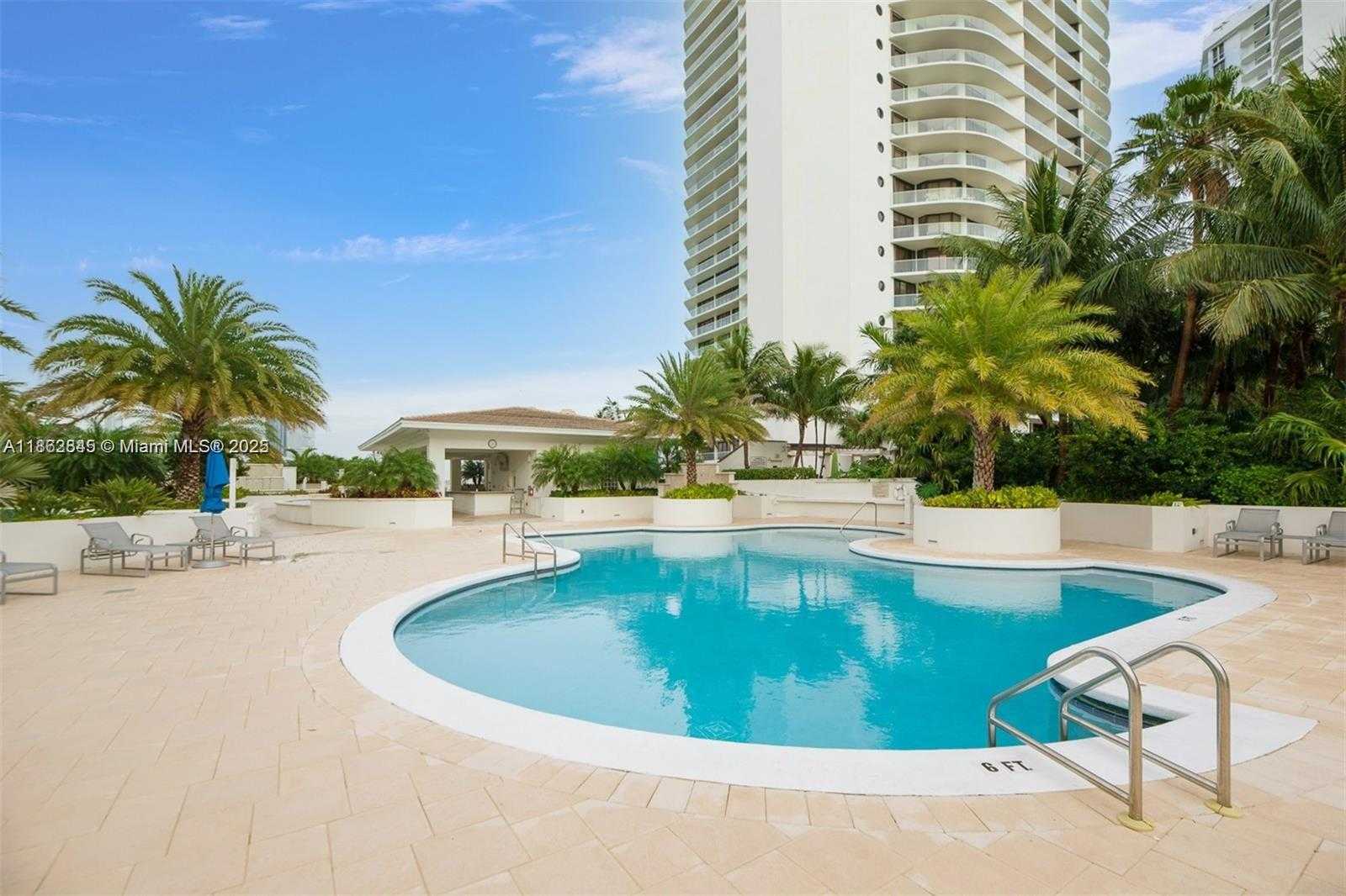 Small Image of 3000 EAST ISLAND BLVD #801, Aventura Number 31