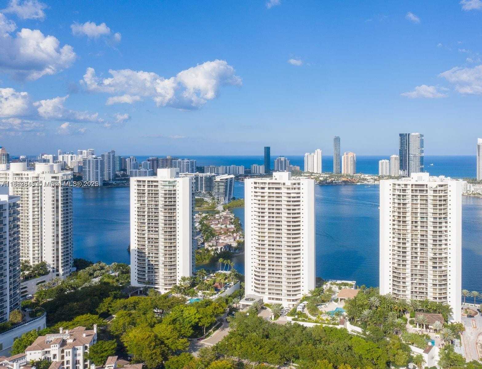 Small Image of 3000 EAST ISLAND BLVD #801, Aventura Number 36