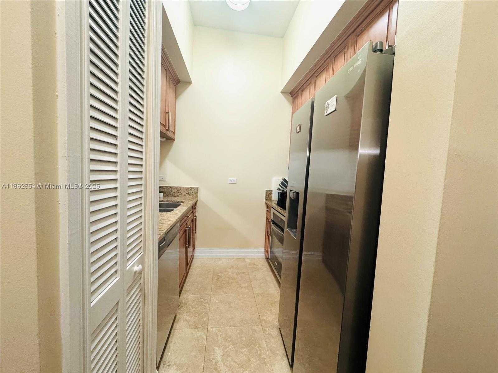 Small Image of 1805 PONCE DE LEON BLVD #526, Coral Gables Number 11