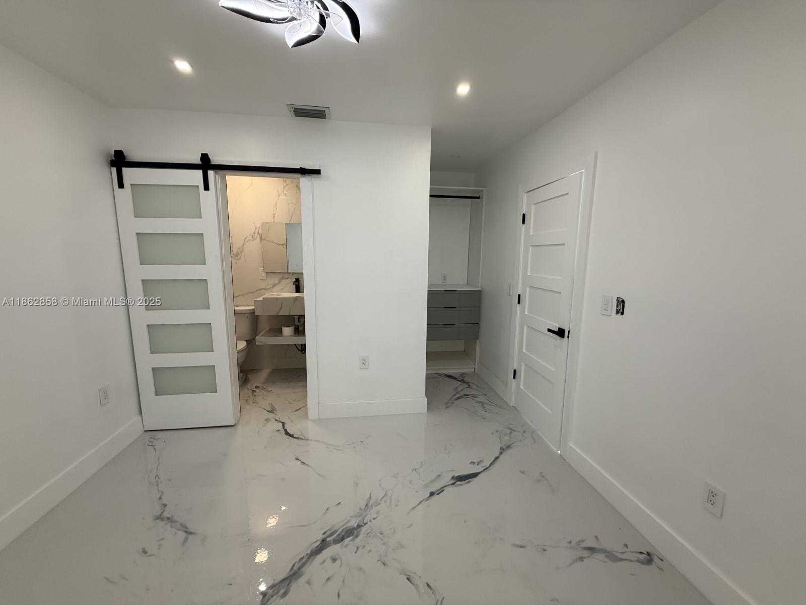 Small Image of 11805 SOUTH WEST 185TH ST, Miami Number 15