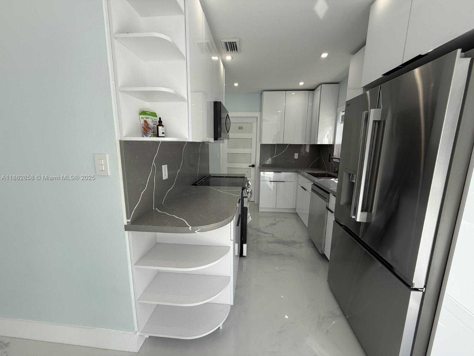 Small Image of 11805 SOUTH WEST 185TH ST, Miami Number 17