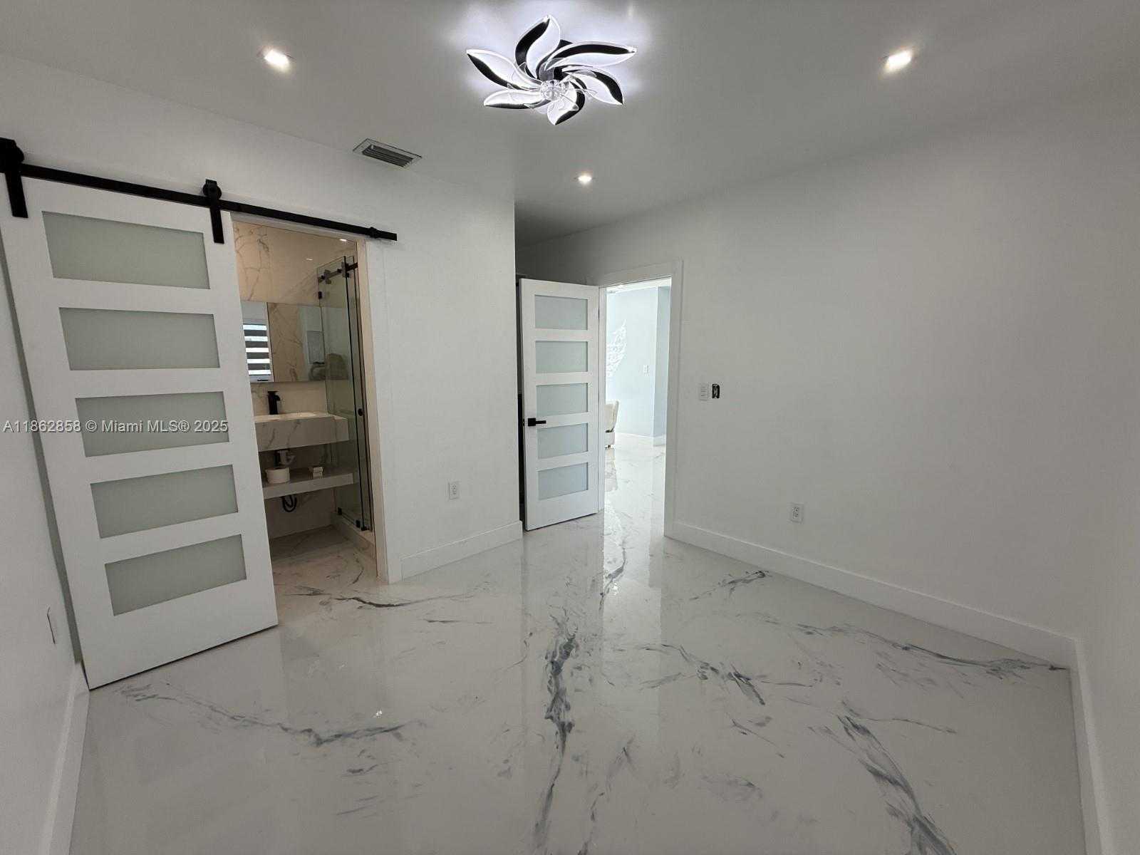 Small Image of 11805 SOUTH WEST 185TH ST, Miami Number 18