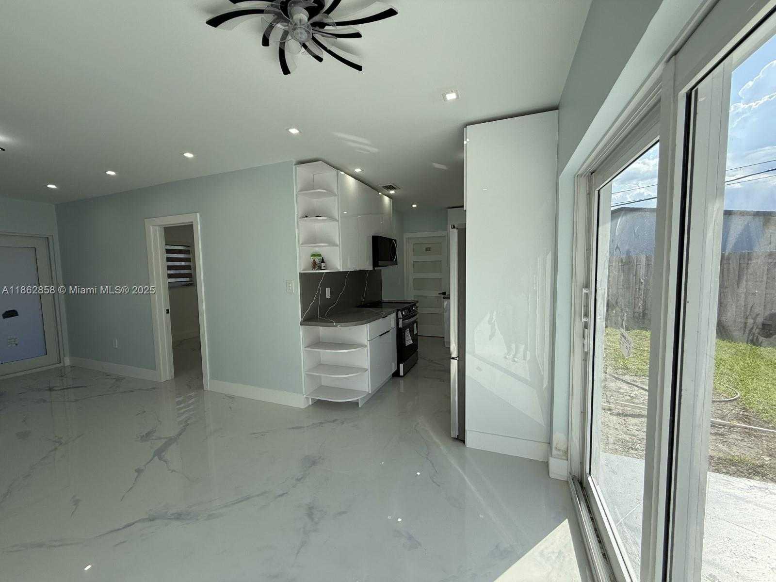 Small Image of 11805 SOUTH WEST 185TH ST, Miami Number 19