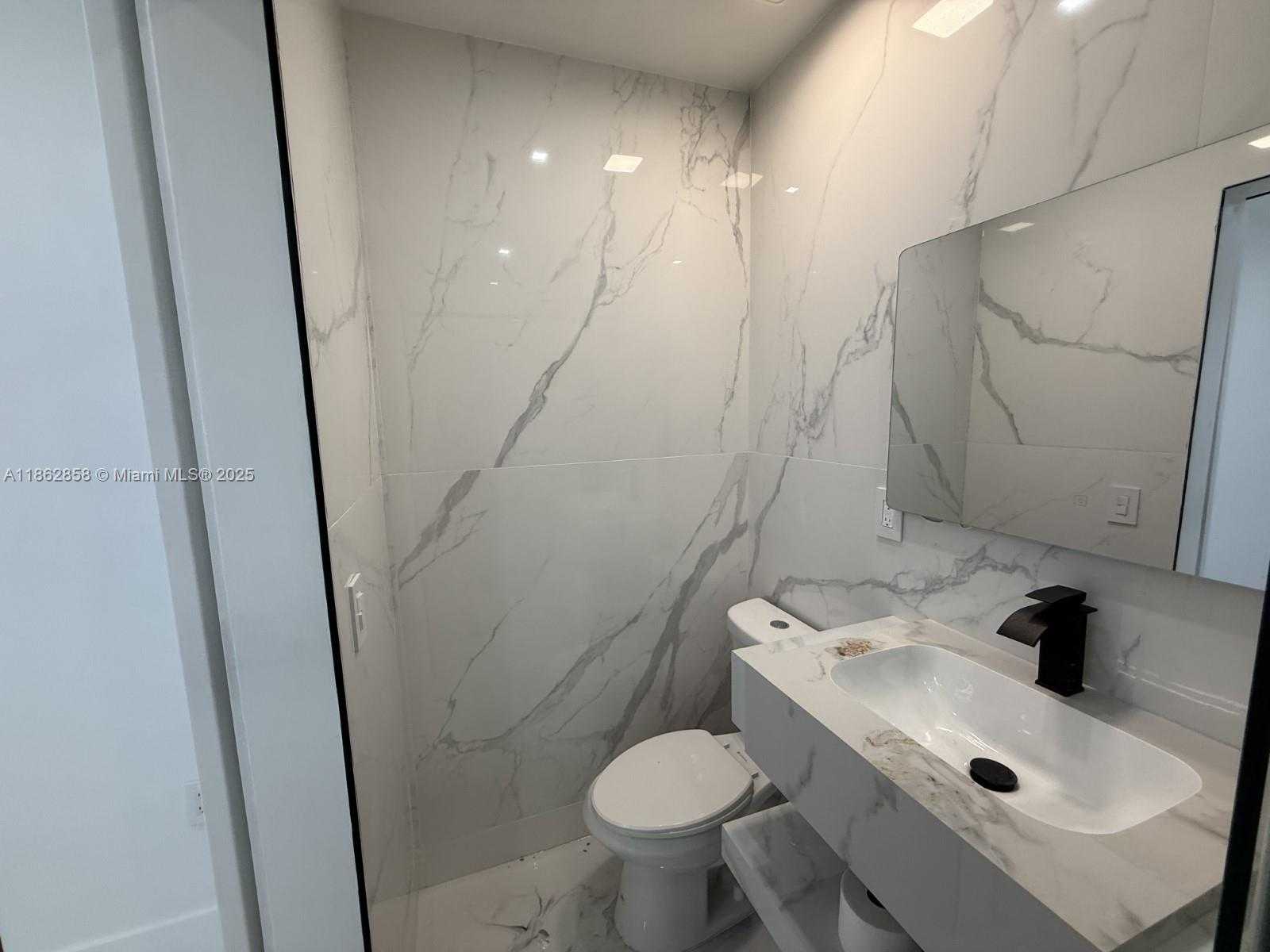 Small Image of 11805 SOUTH WEST 185TH ST, Miami Number 24