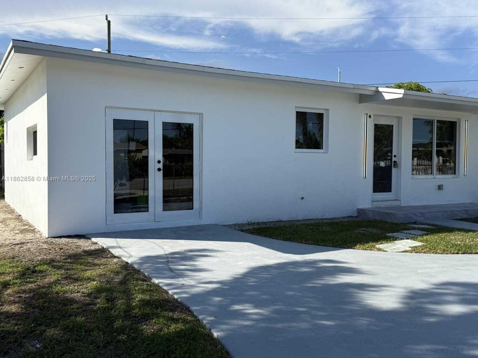 Small Image of 11805 SOUTH WEST 185TH ST, Miami Number 5
