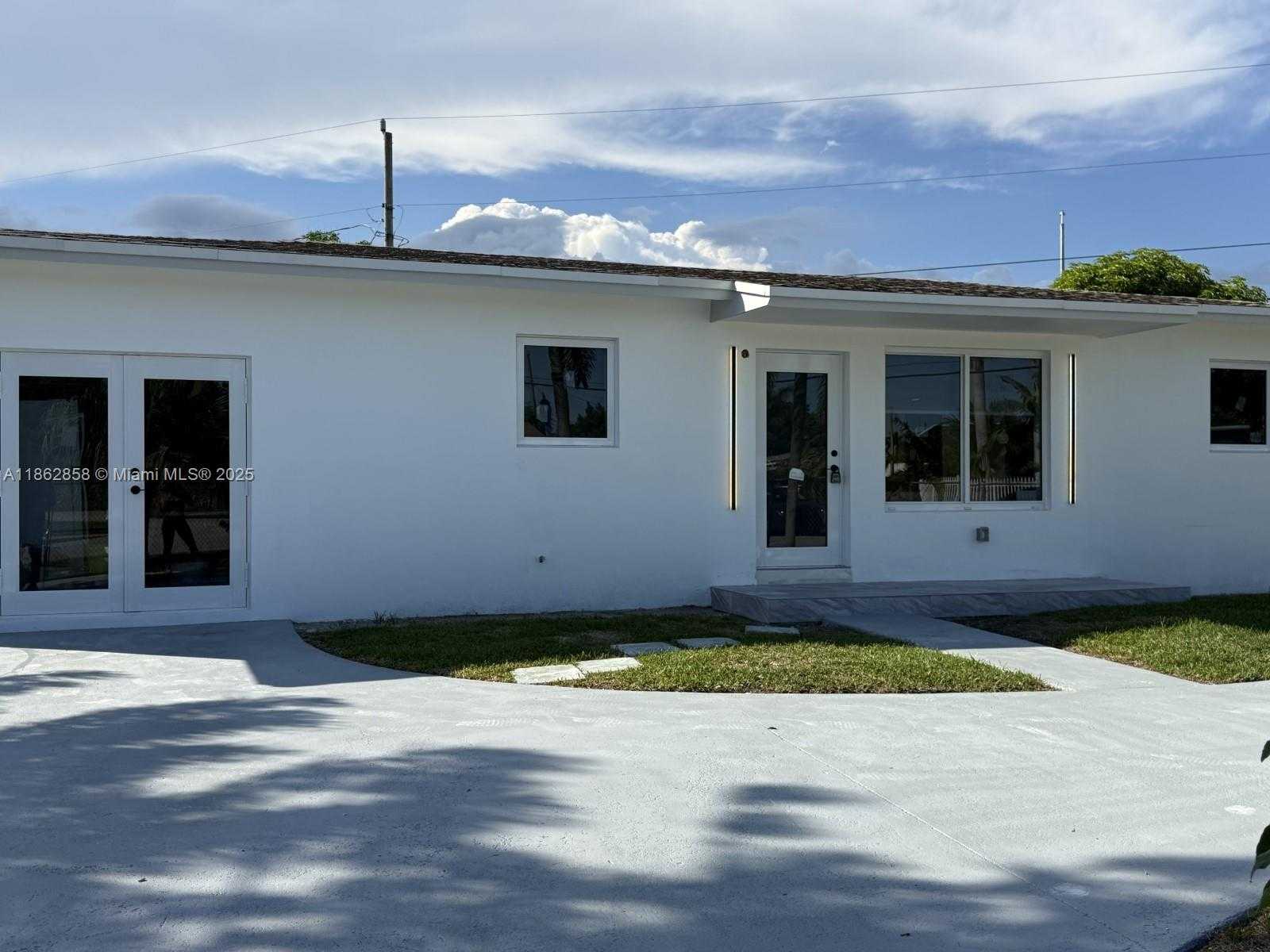 Small Image of 11805 SOUTH WEST 185TH ST, Miami Number 6