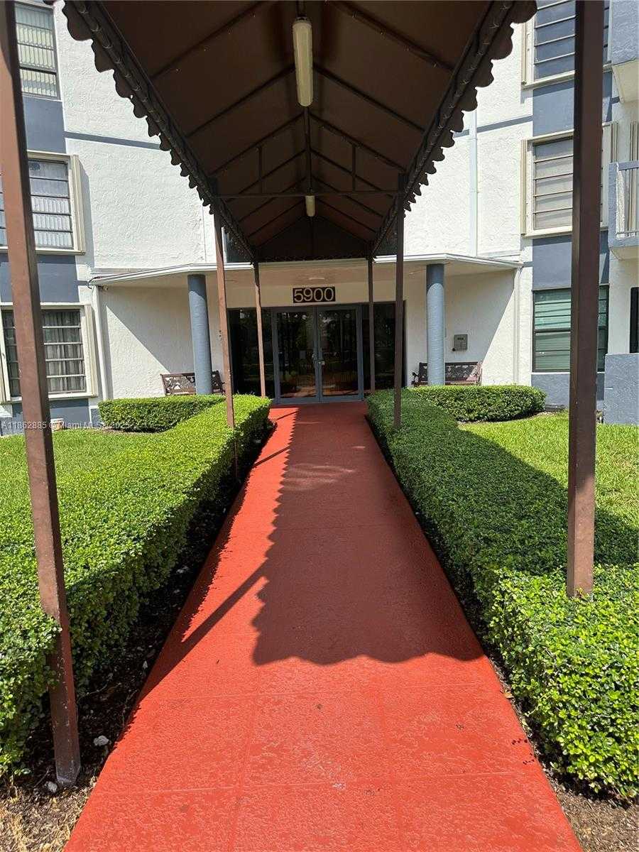 Small Image of 5900 SOUTH WEST 127TH AVE #3114, Miami Number 2