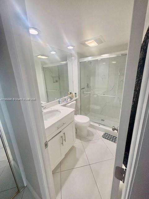 Small Image of 100 BAYVIEW DR #1929, Sunny Isles Beach Number 13