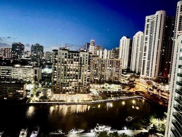 Small Image of 100 BAYVIEW DR #1929, Sunny Isles Beach Number 15