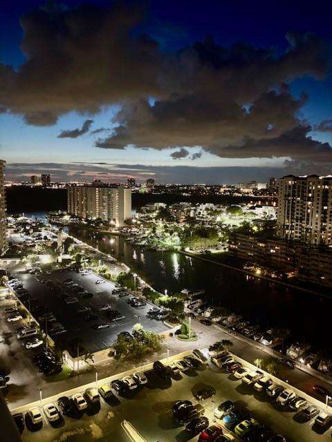 Small Image of 100 BAYVIEW DR #1929, Sunny Isles Beach Number 16