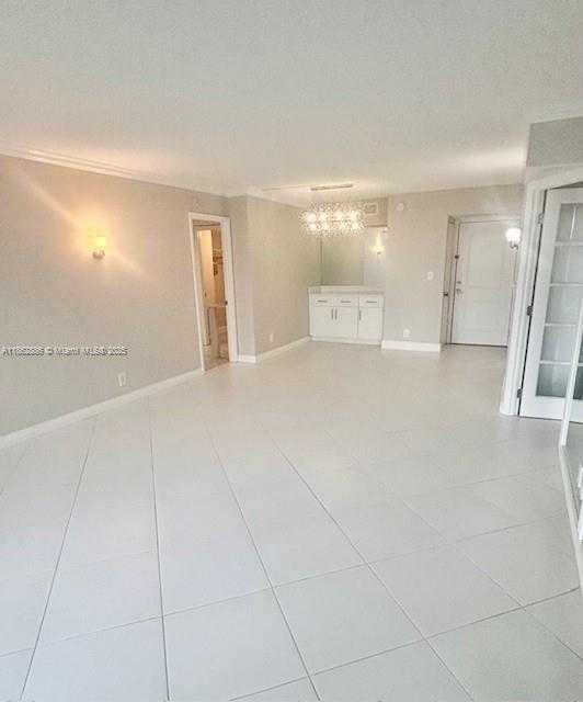 Small Image of 100 BAYVIEW DR #1929, Sunny Isles Beach Number 2
