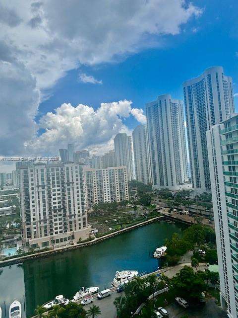 Small Image of 100 BAYVIEW DR #1929, Sunny Isles Beach Number 27