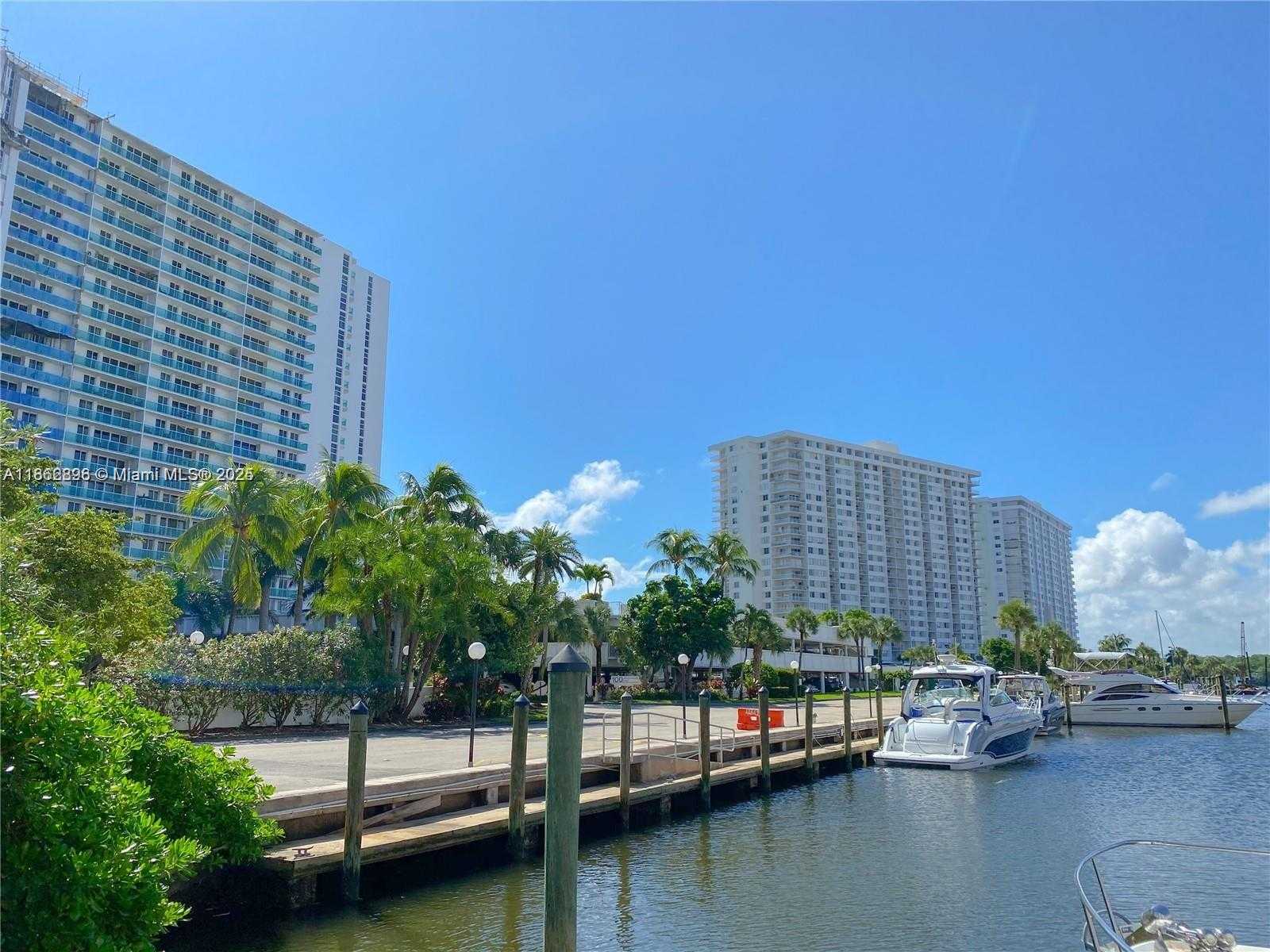 Small Image of 100 BAYVIEW DR #1506, Sunny Isles Beach Number 21