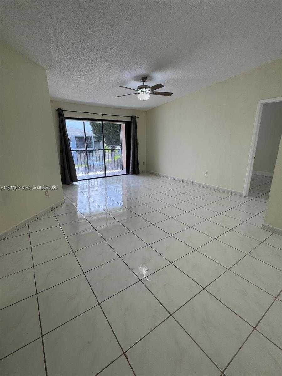Small Image of 9707 HAMMOCKS BLVD #205, Miami Number 10