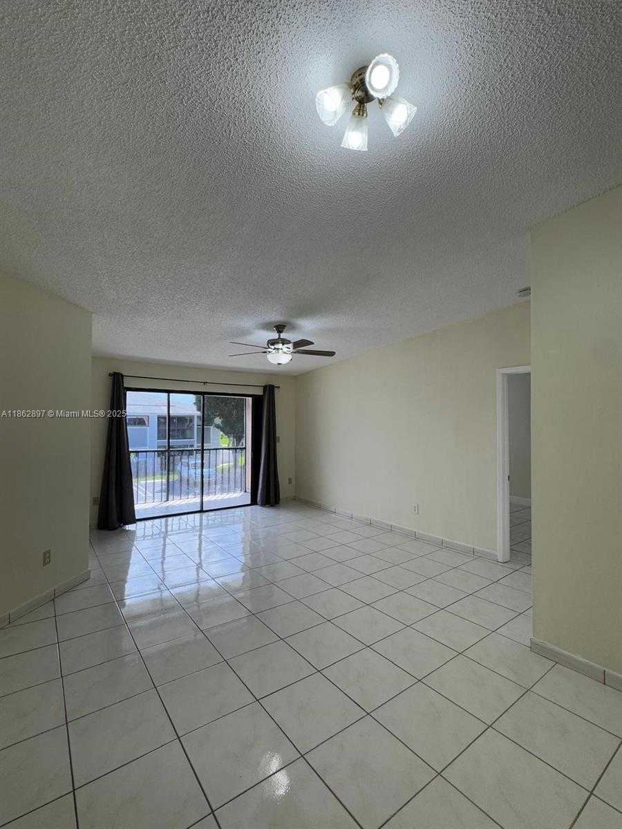 Small Image of 9707 HAMMOCKS BLVD #205, Miami Number 11
