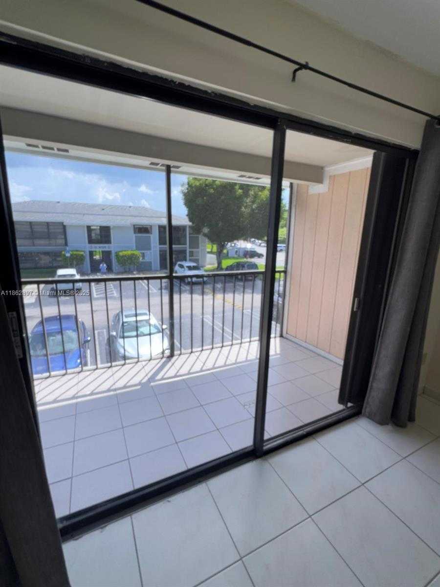 Small Image of 9707 HAMMOCKS BLVD #205, Miami Number 12