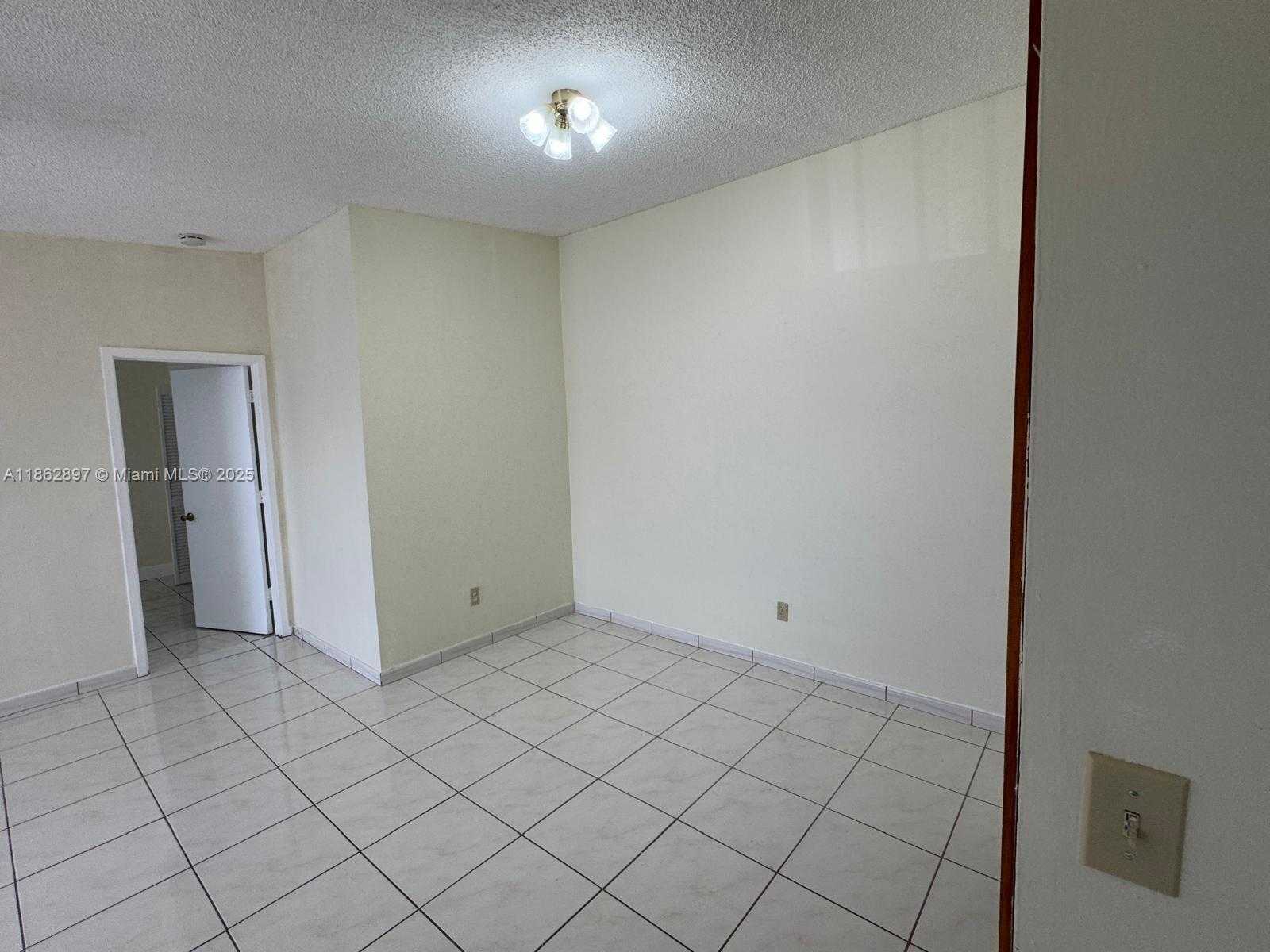 Small Image of 9707 HAMMOCKS BLVD #205, Miami Number 14