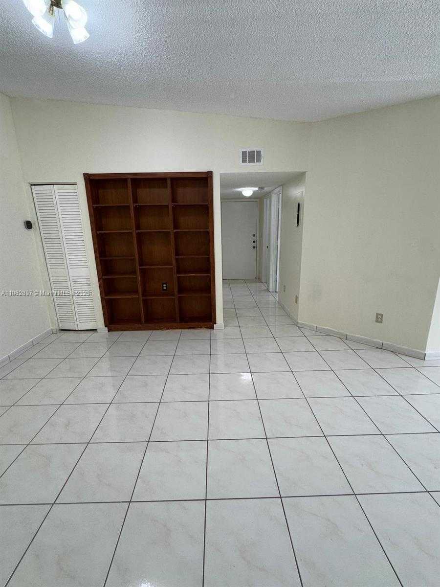 Small Image of 9707 HAMMOCKS BLVD #205, Miami Number 15