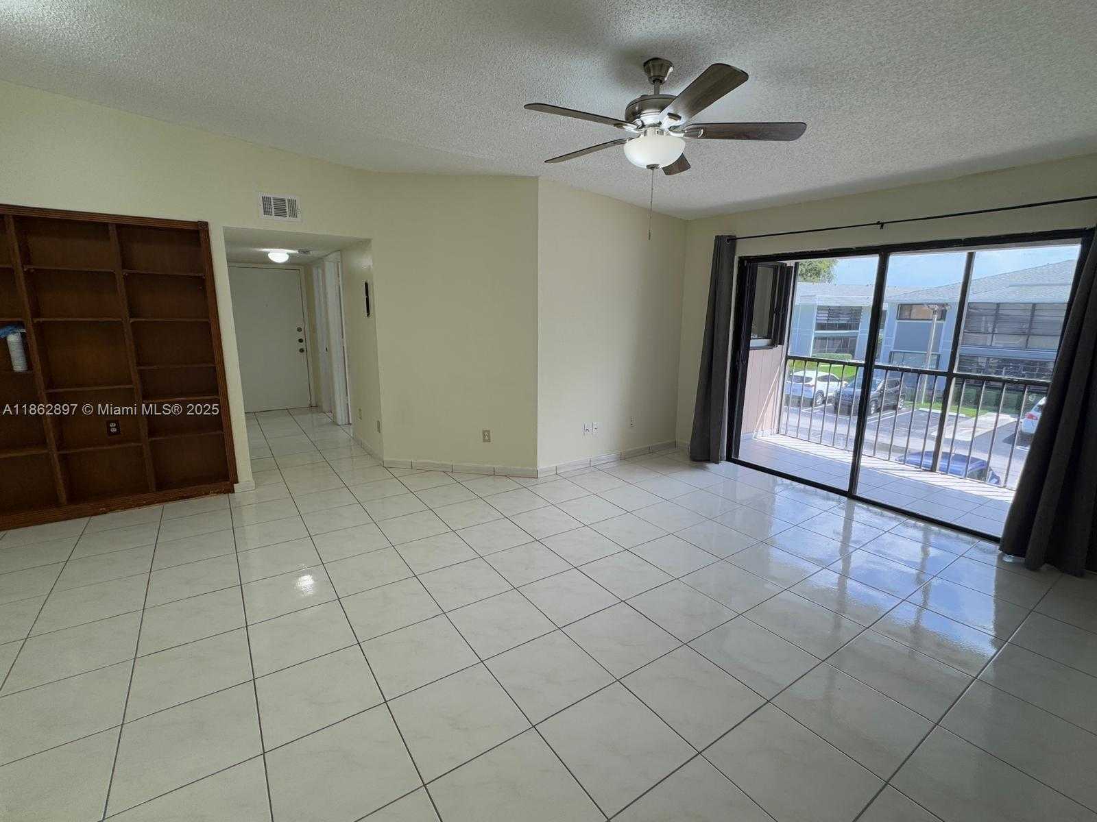 Small Image of 9707 HAMMOCKS BLVD #205, Miami Number 17