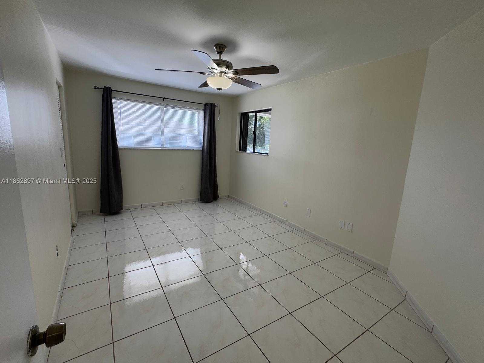 Small Image of 9707 HAMMOCKS BLVD #205, Miami Number 25
