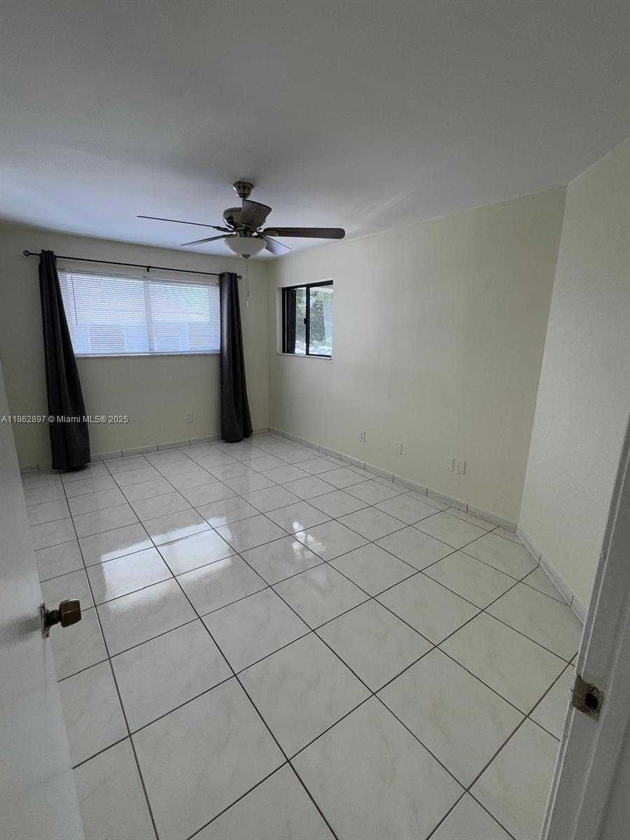 Small Image of 9707 HAMMOCKS BLVD #205, Miami Number 26
