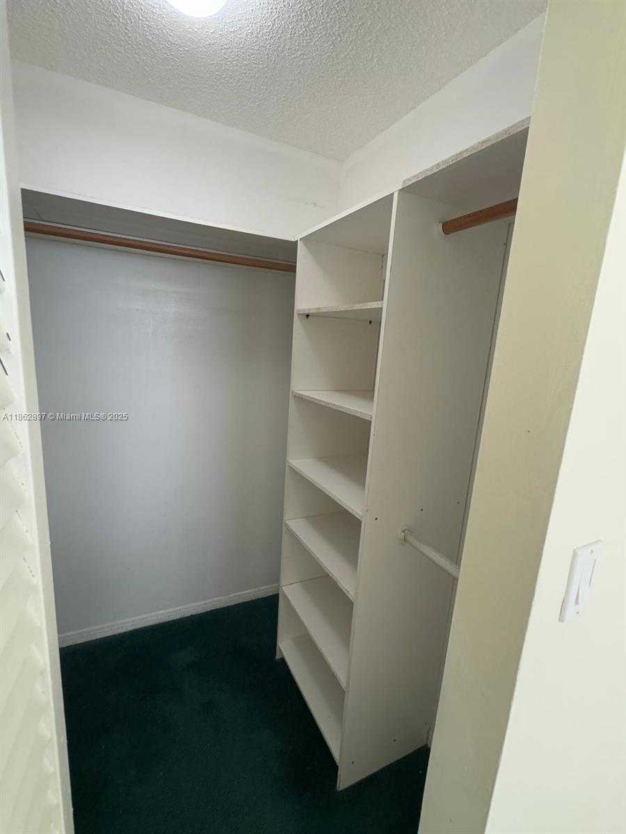 Small Image of 9707 HAMMOCKS BLVD #205, Miami Number 37